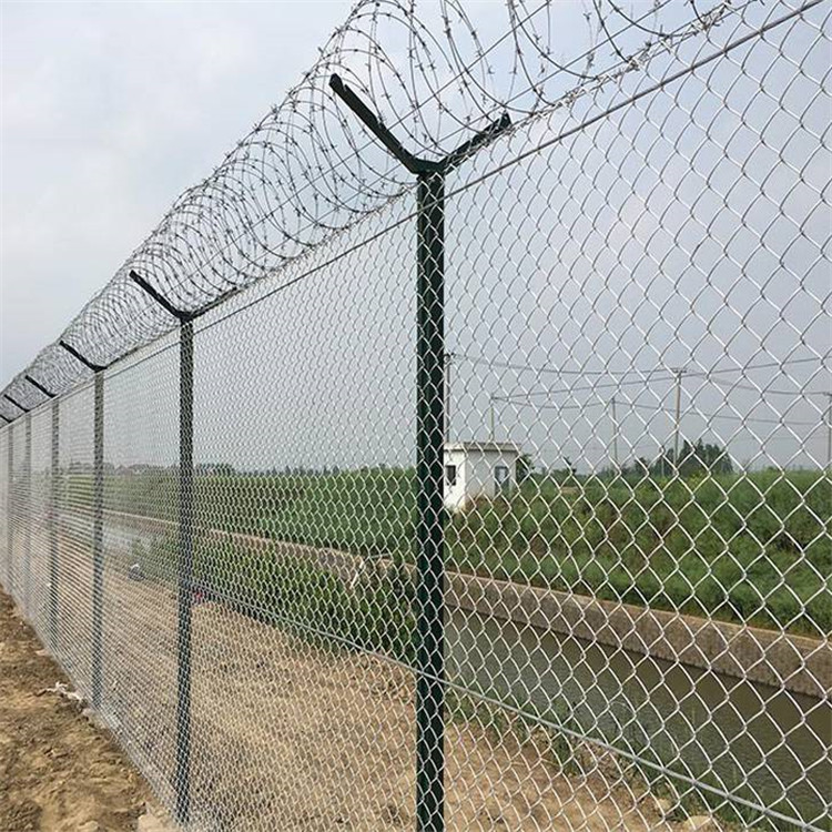 鋁包鋼機場圍界案例展示圖片3 鋁包鋼機場圍界案例展示圖片3